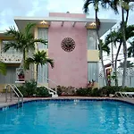 Alcazar Resort- Gay Mens Resort
