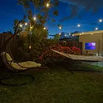 10Min To Beach Stylish Villa Sleeps 12 With Pool, Game Room & Mini Golf