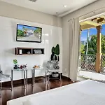Tarpon River House