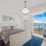 Oceanfront 2-Bedroom Condo With Great View