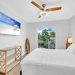 Villa On Intracoastal Beach In Proximity Waterfront Views Access Fogg Key Vlllas
