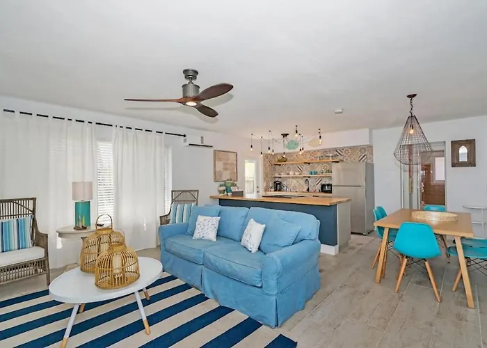 Beach Oasis With Playstation, Bbq, Beach And Baby Gear