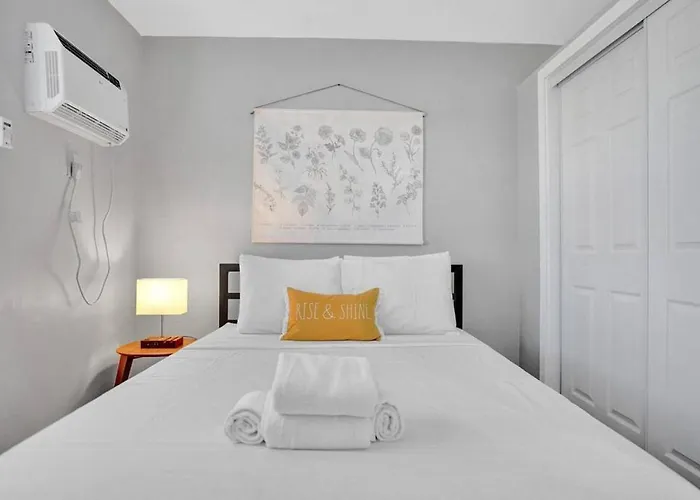 Rustic Retreats Beachy 1Br For 4 Guests In The Heart Of Fort Lauderdale