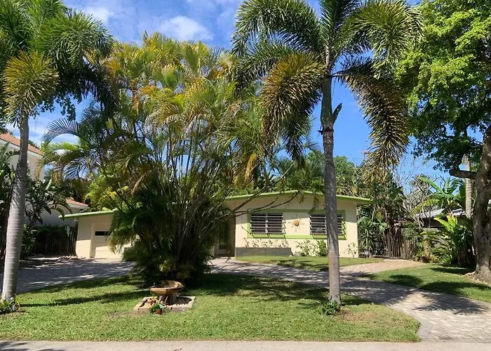 Tropical Classic Retro Florida, Private 2 Bedroom Suite With Best Location