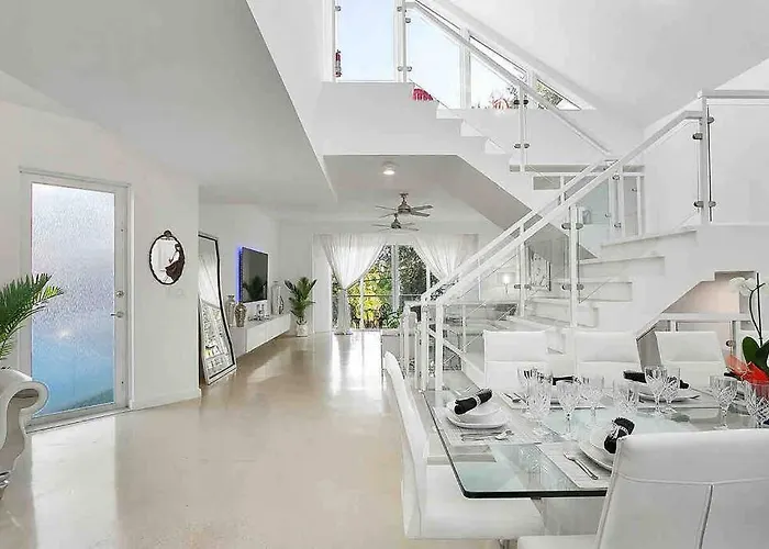 Monroe Mansion
