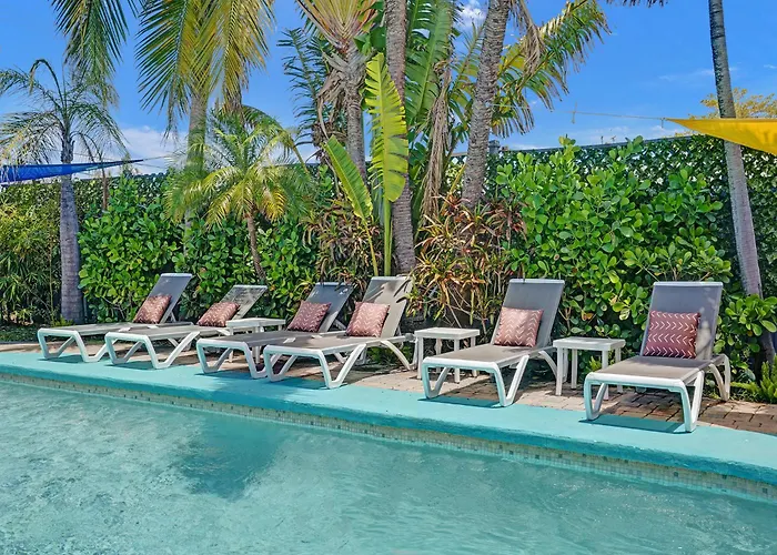 Gaypool Side Pleasure Clothing Optional Mens Only Guesthouse