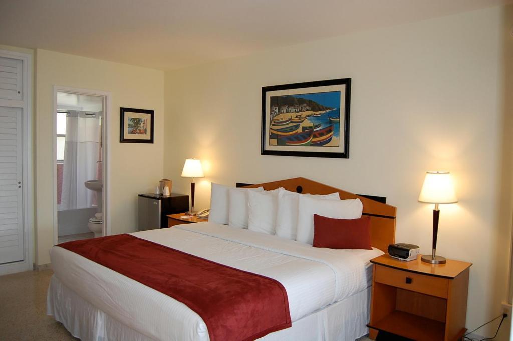 Alcazar Resort- Gay Mens Fort Lauderdale
