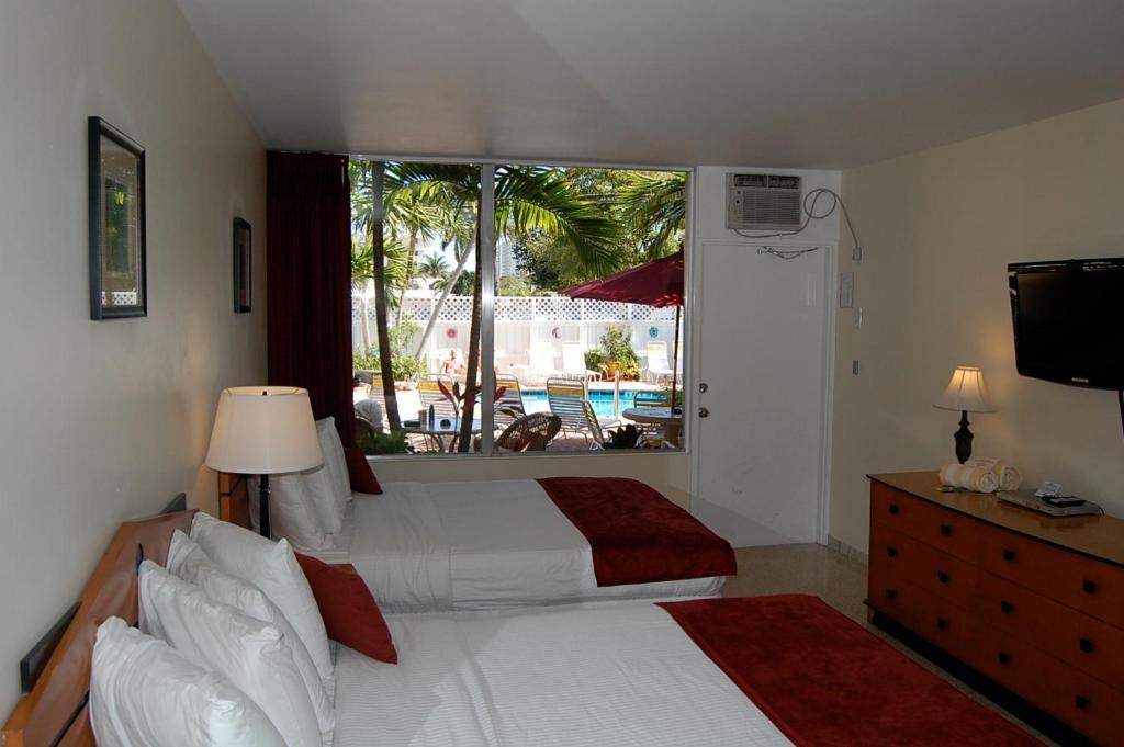 Alcazar Resort- Gay Mens Hotel 3*