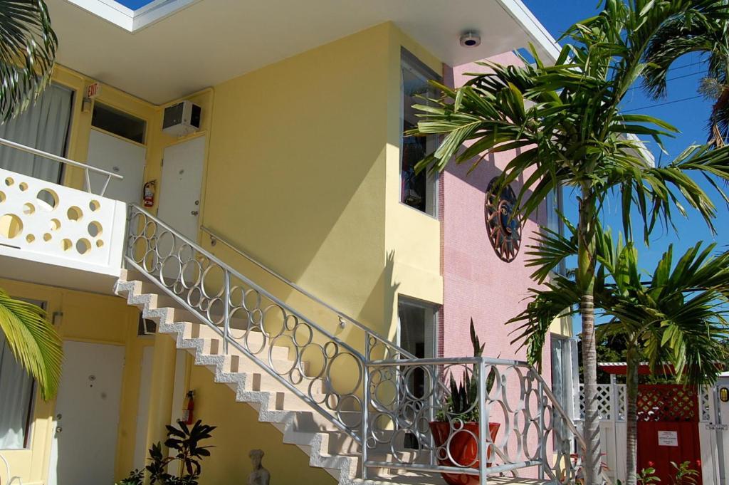 Hotel Alcazar Resort- Gay Mens 3*