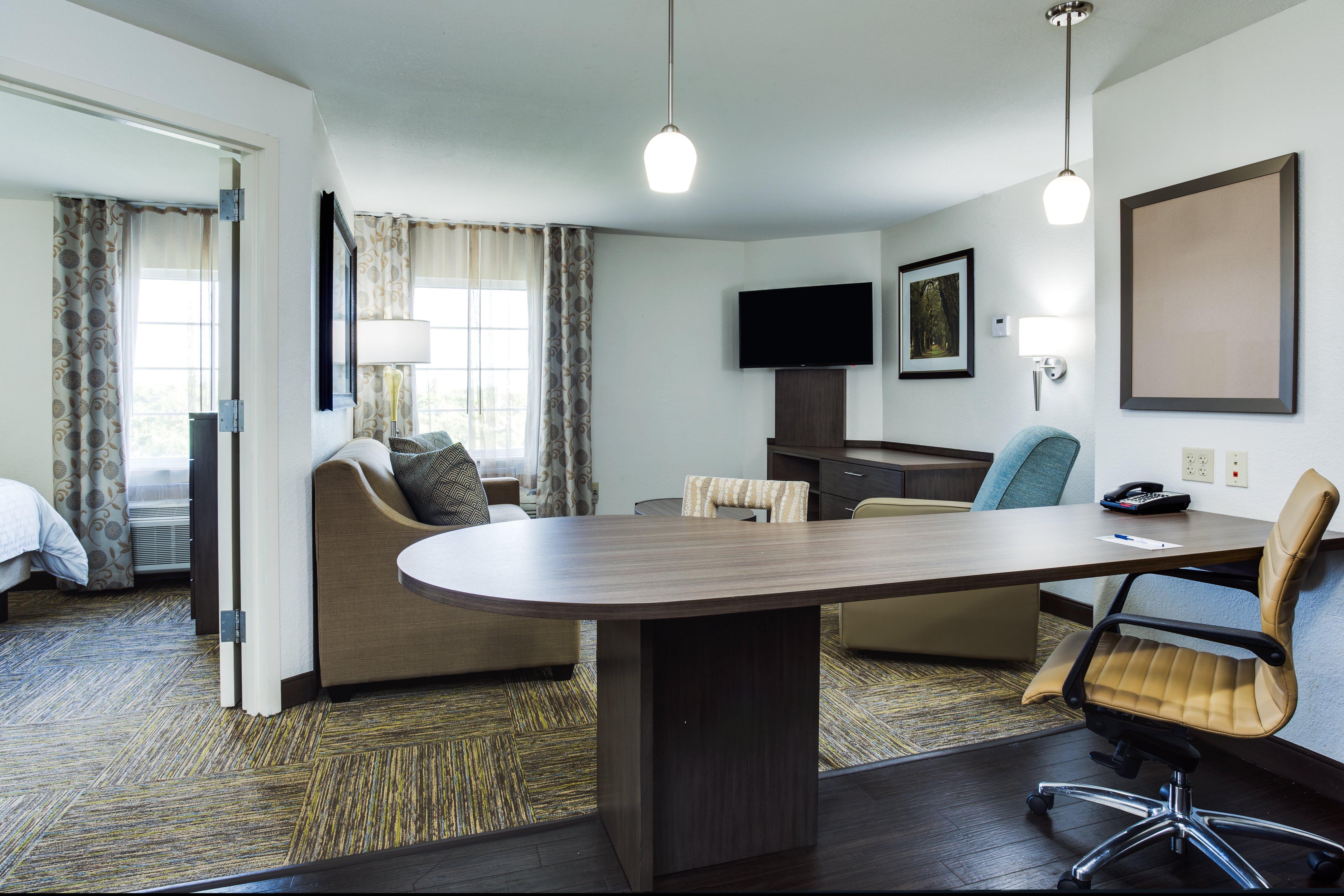 Candlewood Lauderdale Airport-cruise By Ihg Hotel 3*