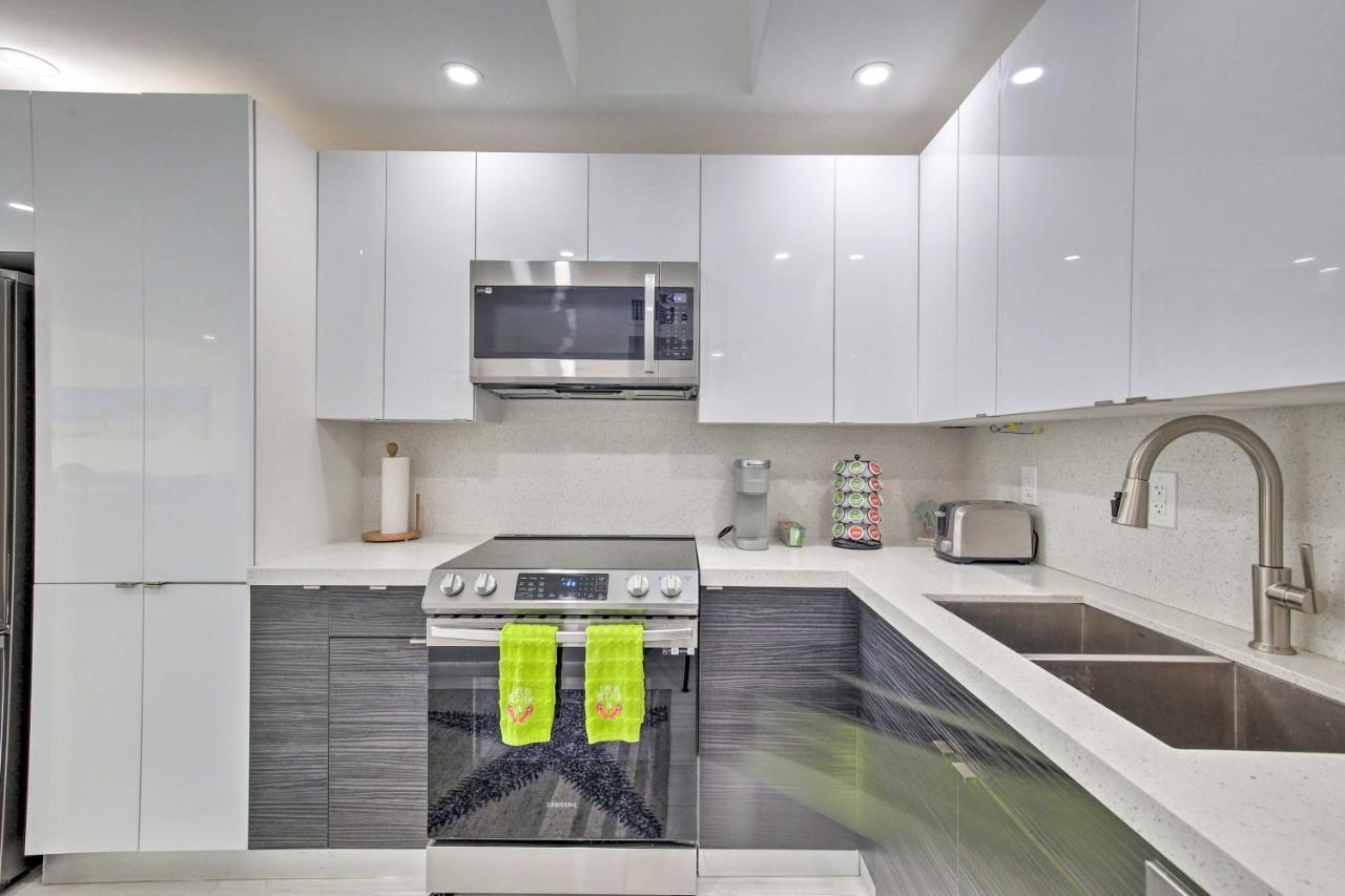 Canal-front Walk To Downtown Ft Lauderdale! Apartment Fort Lauderdale