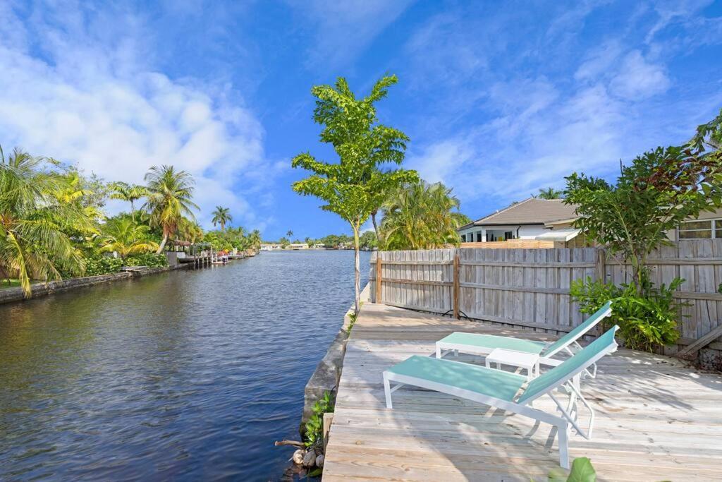 Waterfront-heated Pool-mini Golf-game Room-2mi Fort Lauderdale