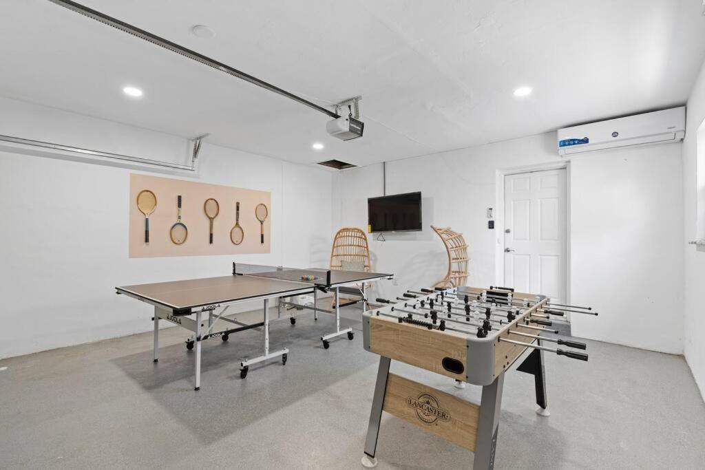 Waterfront-heated Pool-mini Golf-game Room-2mi * Fort Lauderdale