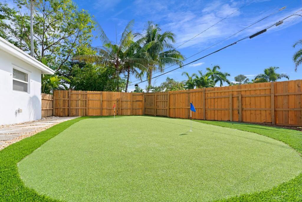 Waterfront-heated Pool-mini Golf-game Room-2mi Fort Lauderdale