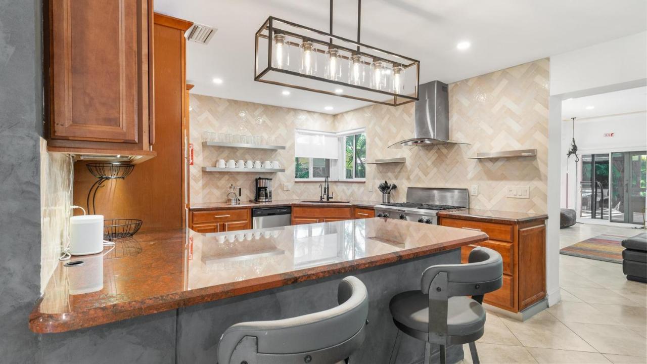 267 Avalon * Fort Lauderdale