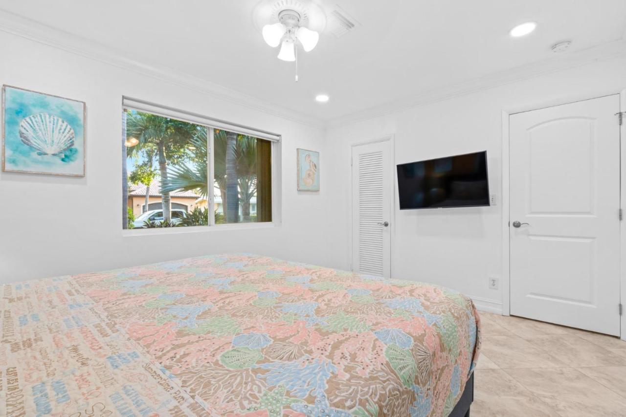 267 Avalon *