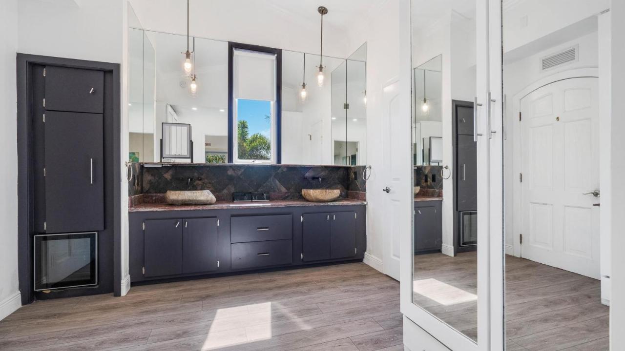 267 Avalon * Fort Lauderdale