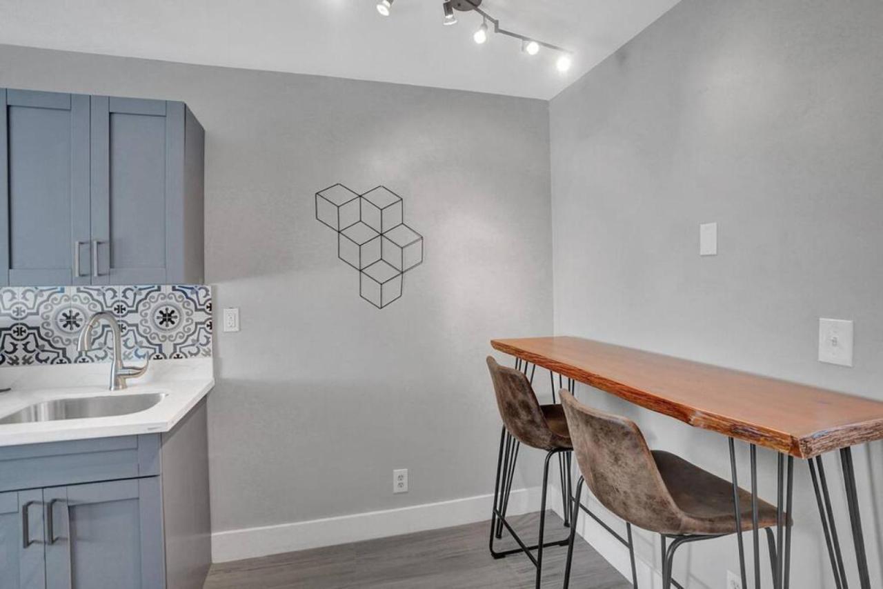 Rustic Retreats Beachy 1br For 4 Guests In The Heart Of Lauderdale * Fort Lauderdale