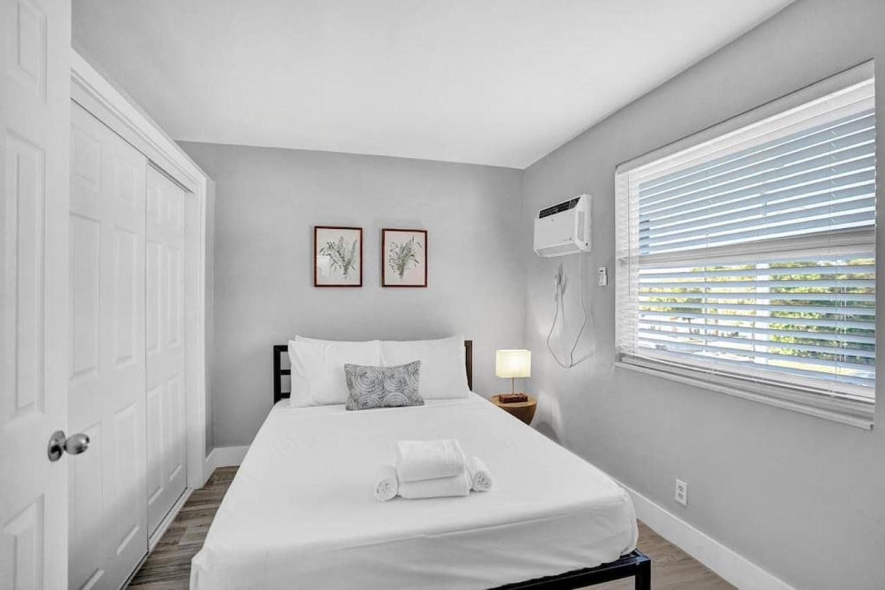 Rustic Retreats Beachy 1br For 4 Guests In The Heart Of Lauderdale Fort Lauderdale