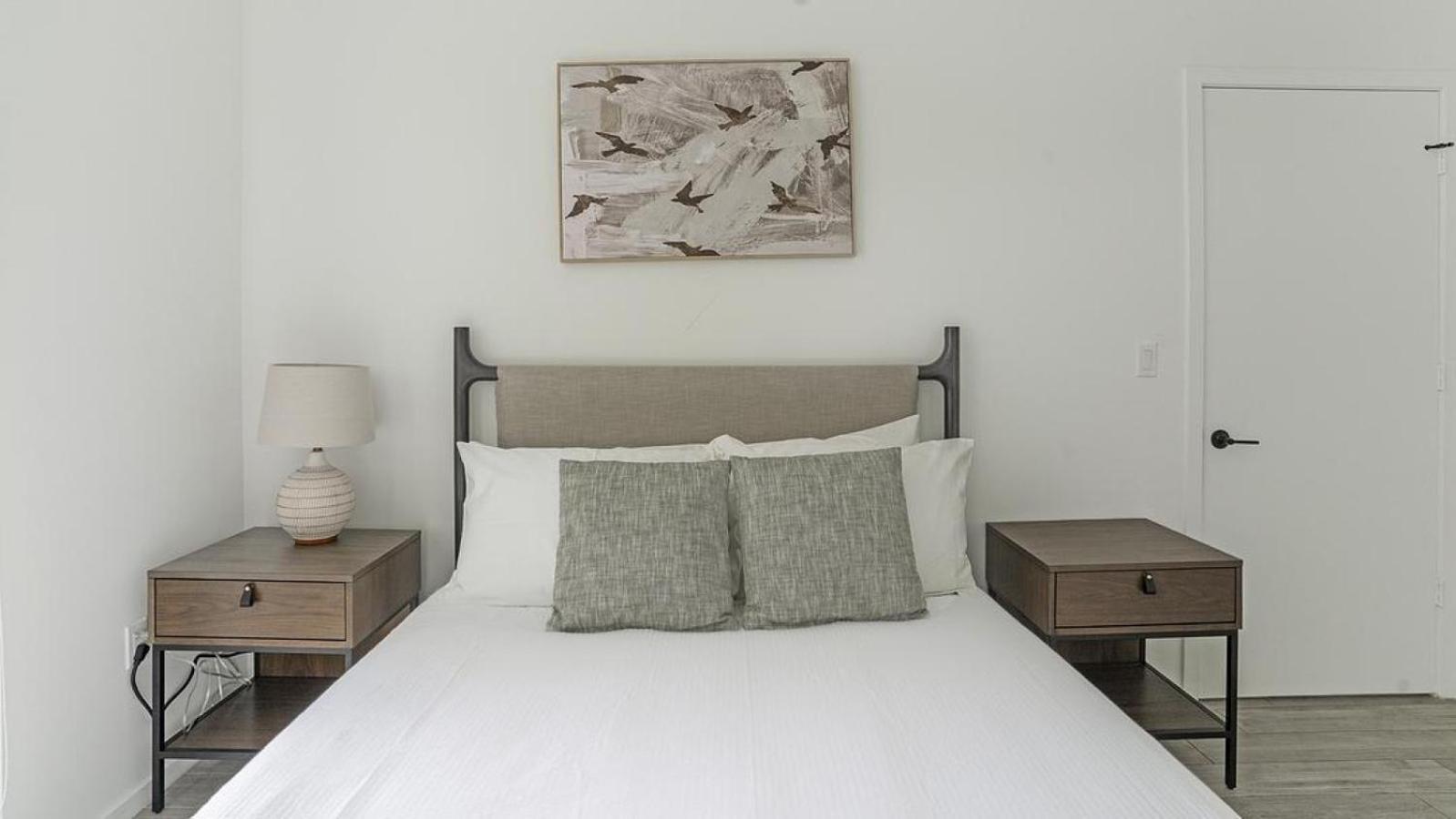 Landing - Modern With Amazing Amenities *