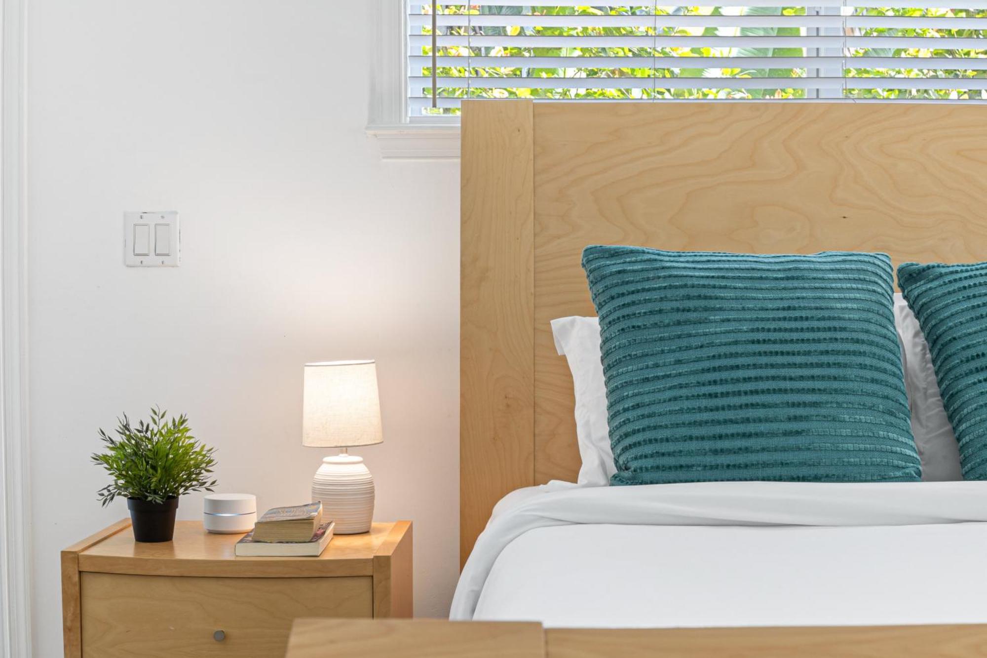 Cozy Olas Blvd Apartment *