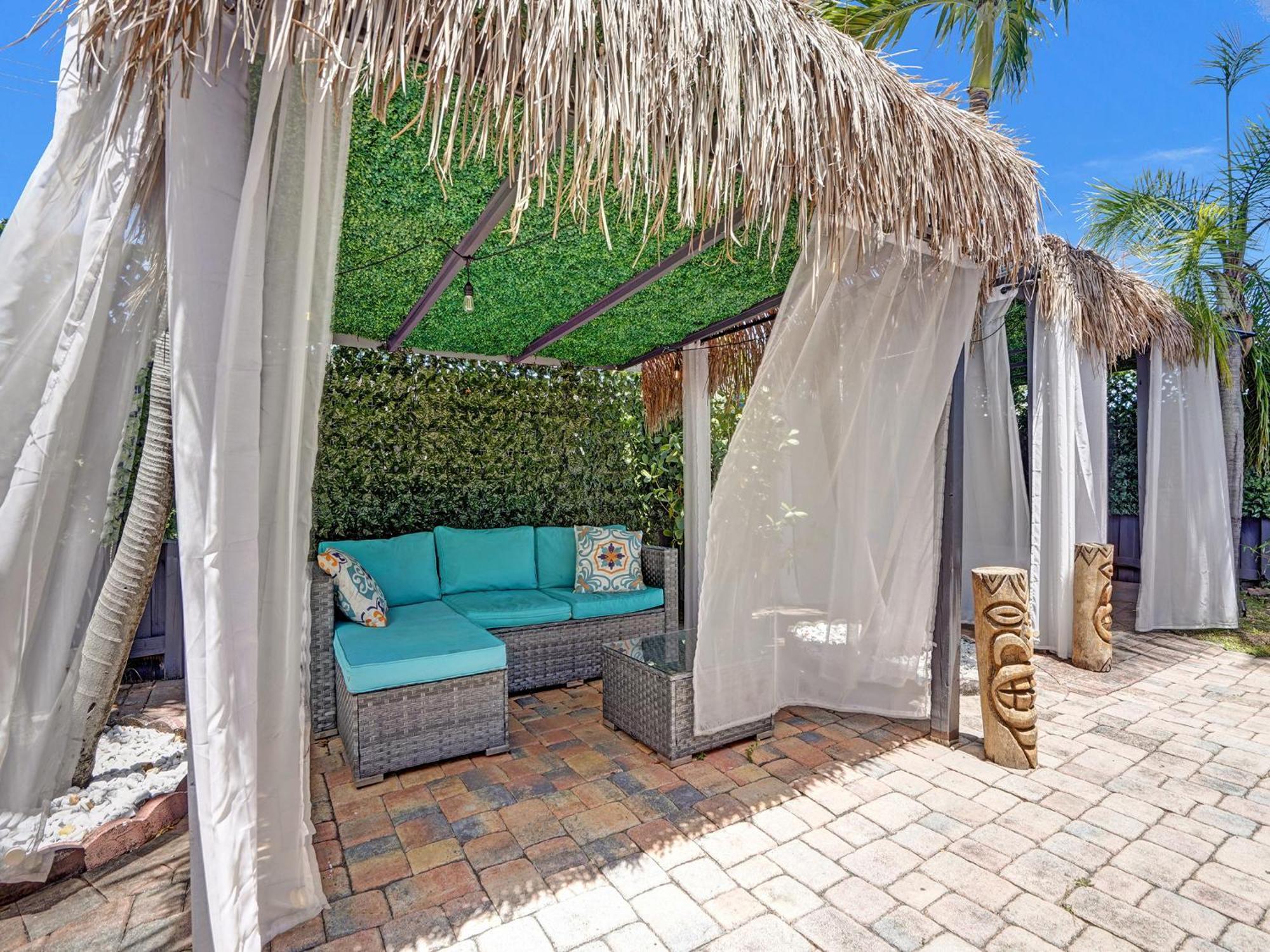 Guest house Gaypool Side Pleasure Clothing Optional Mens Only Fort Lauderdale