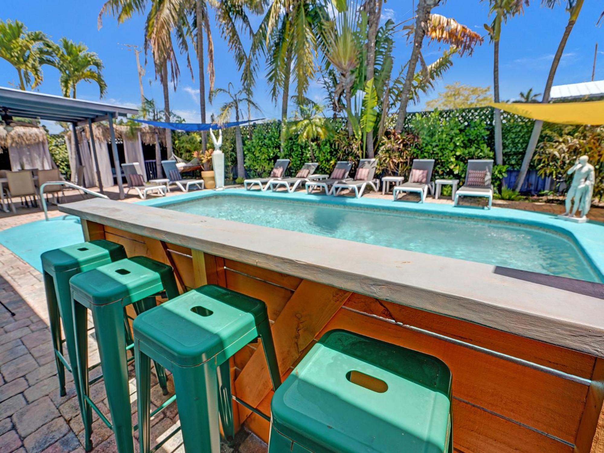 Guest house Gaypool Side Pleasure Clothing Optional Mens Only Fort Lauderdale