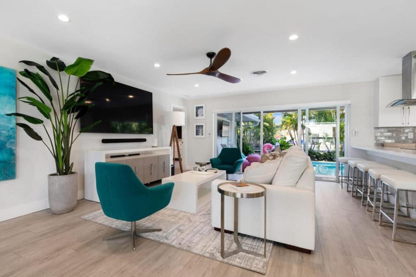 Waterfront Heated Pool Hot Tub Holiday home Fort Lauderdale