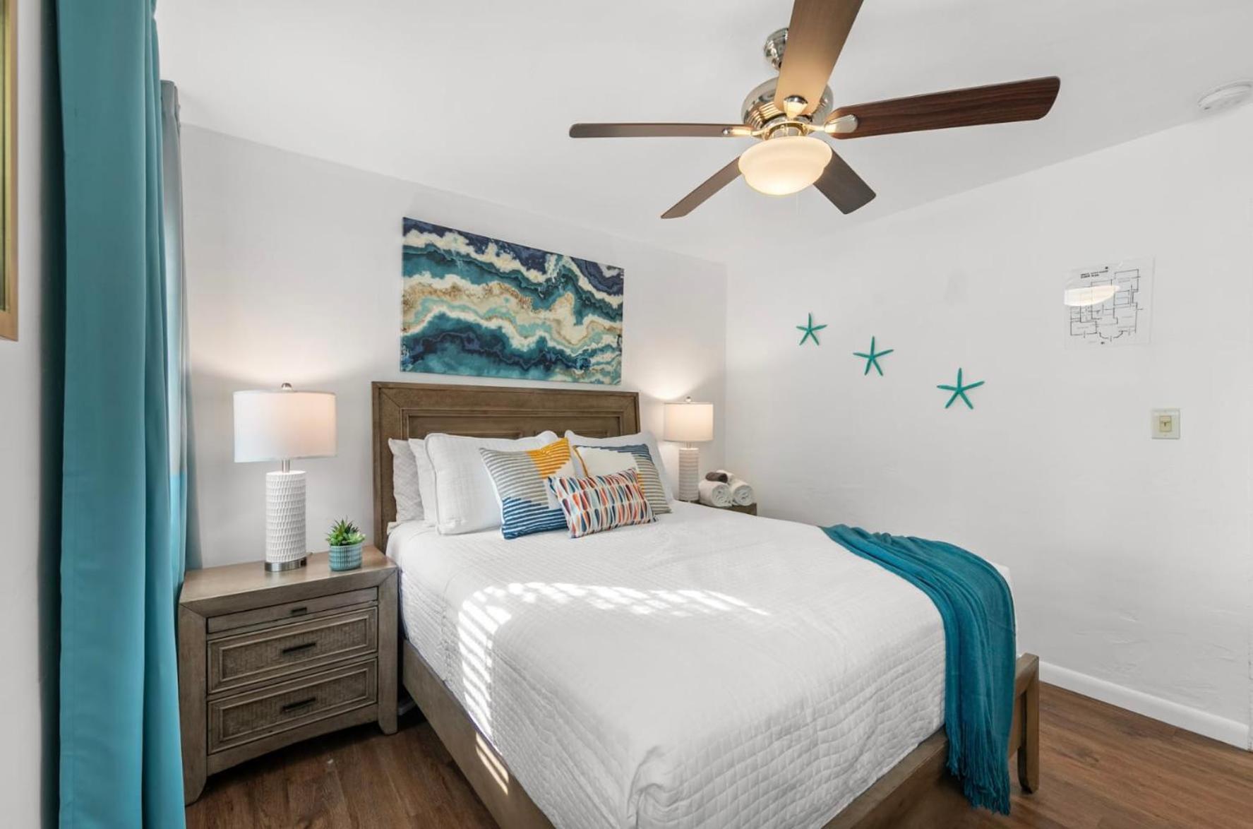 Waterfront Escape Walk To Olas Privatepool Bbq Holiday home Fort Lauderdale