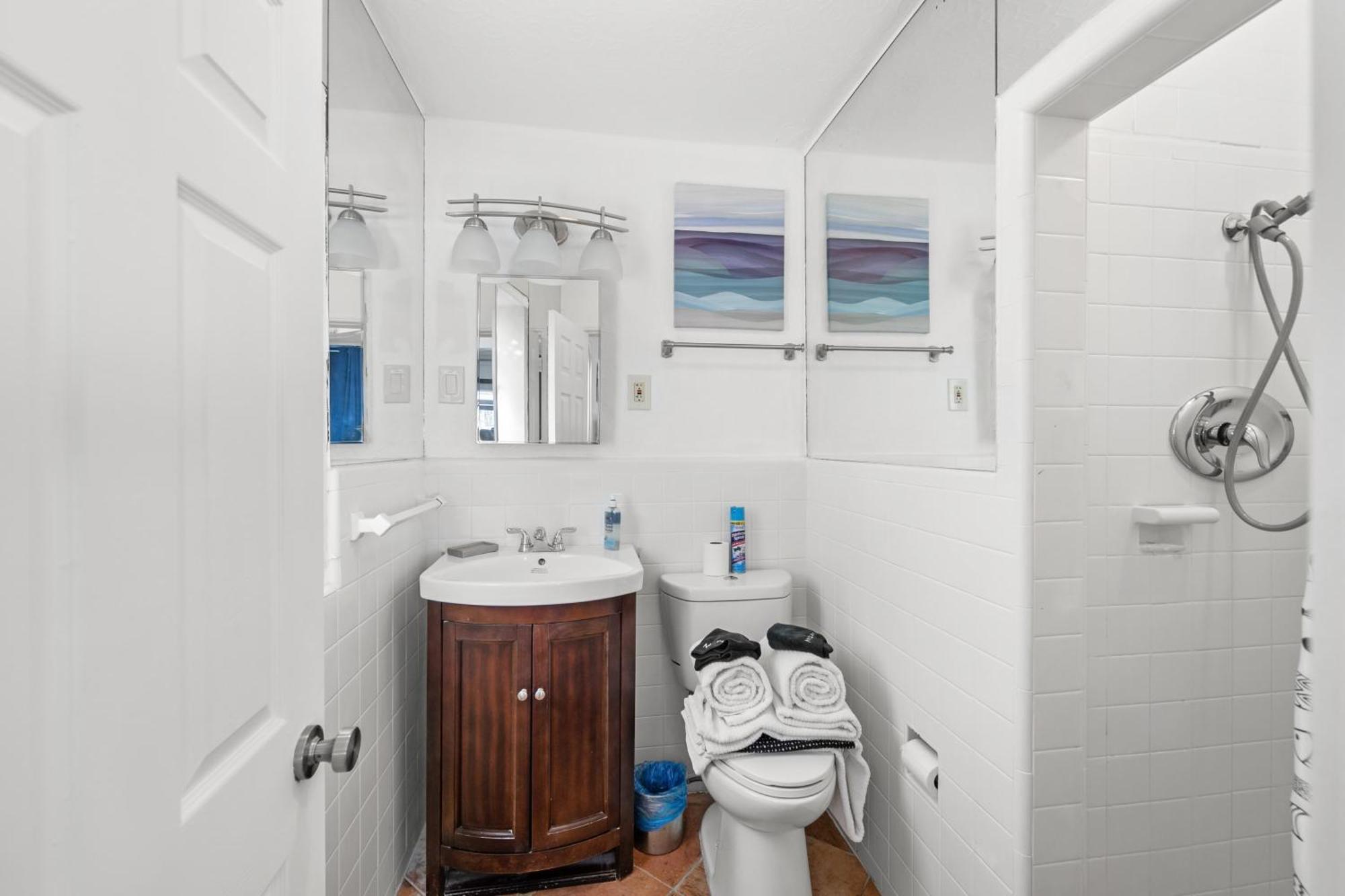 Holiday home Waterfront Escape Walk To Olas Privatepool Bbq *