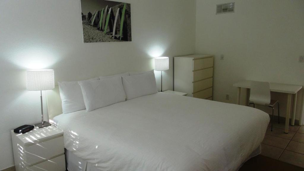 Robindale Suites Hotel