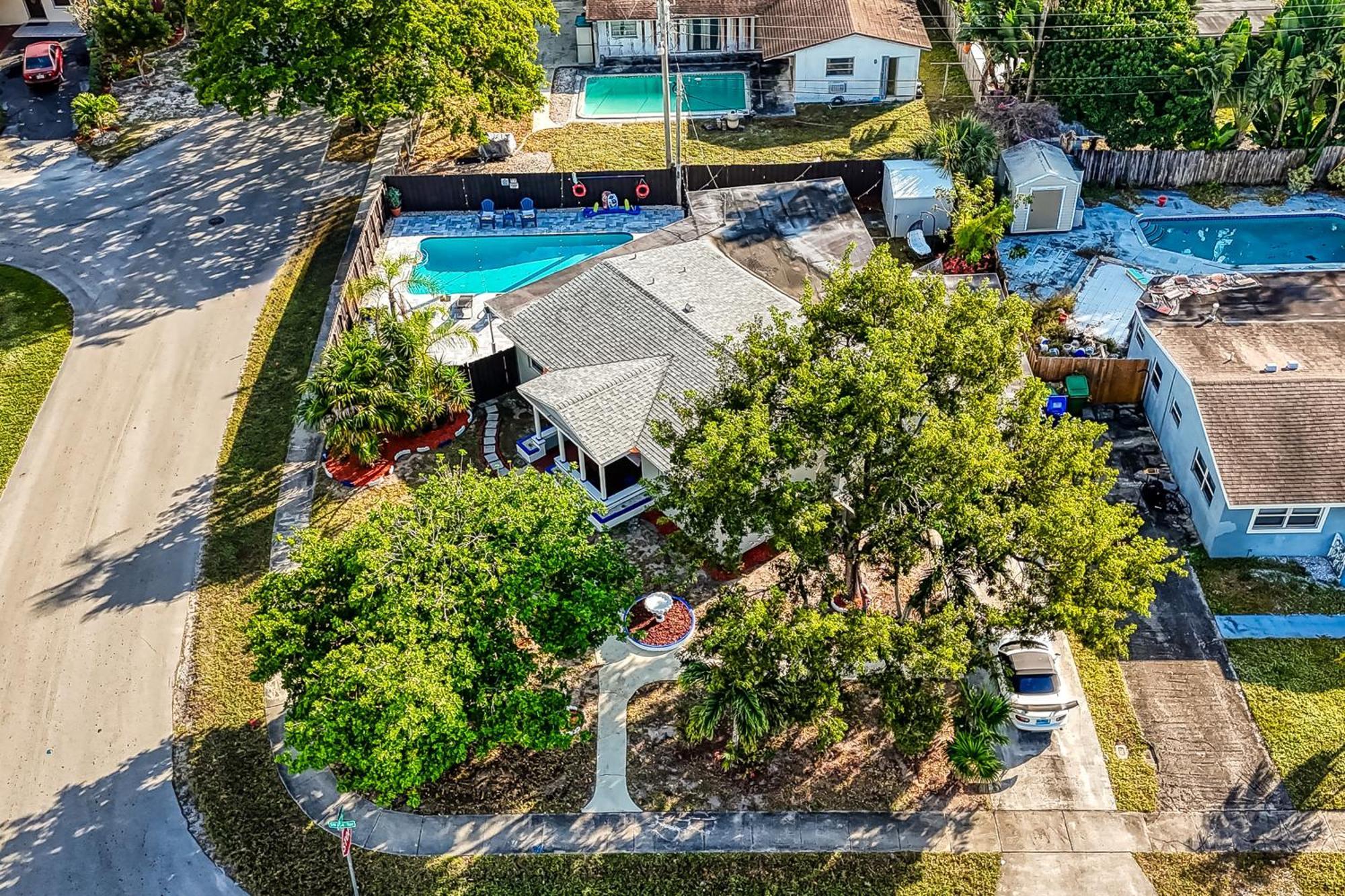 10min To Stylish Sleeps 12 With Pool, Game & Mini Golf Fort Lauderdale