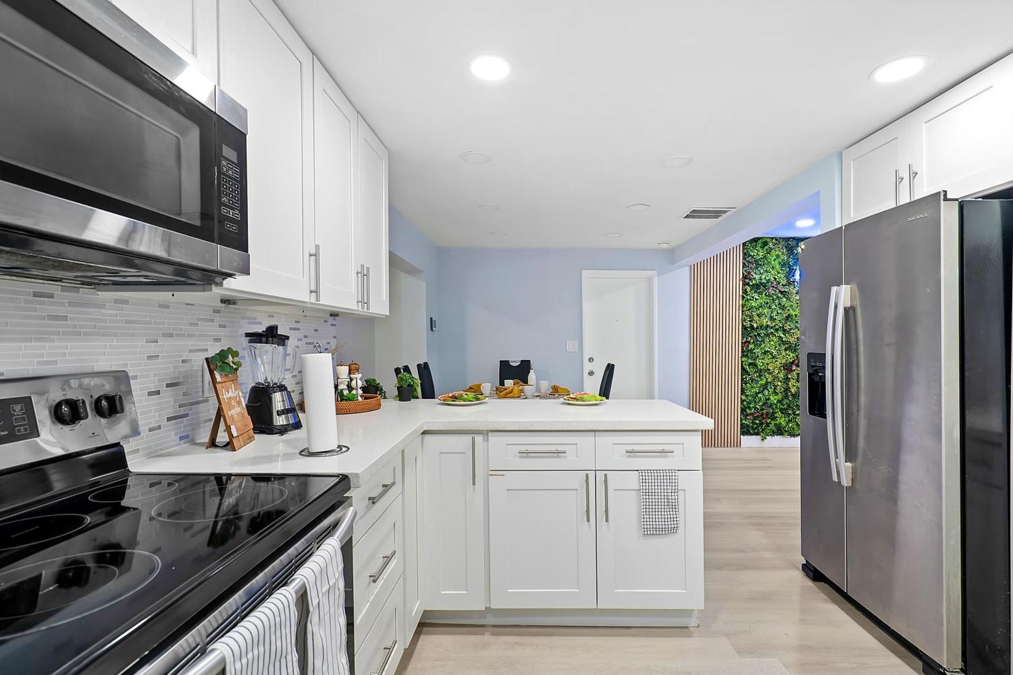 10min To Stylish Sleeps 12 With Pool, Game & Mini Golf