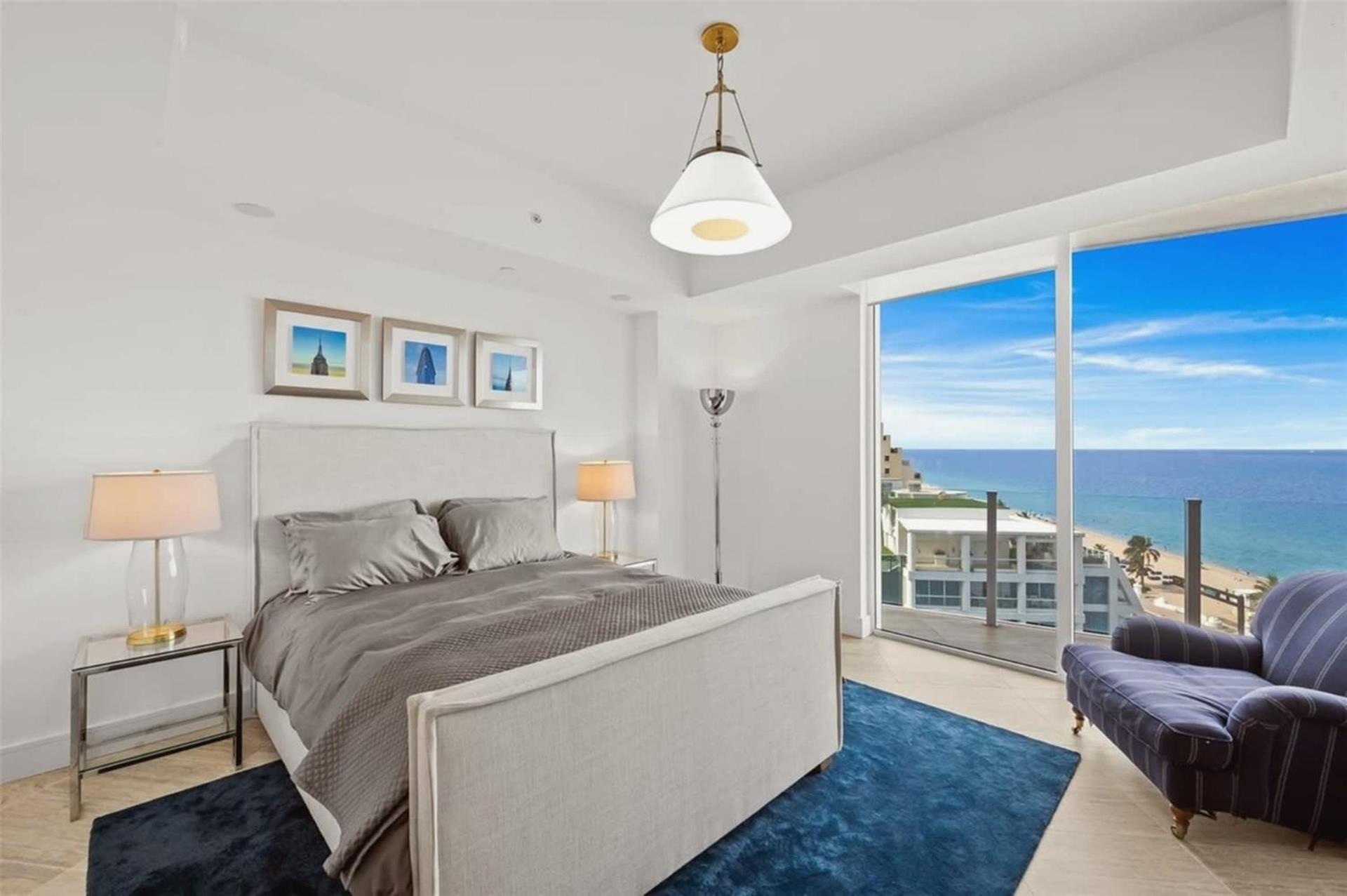 Oceanfront 2-bedroom With Great View Apartment *