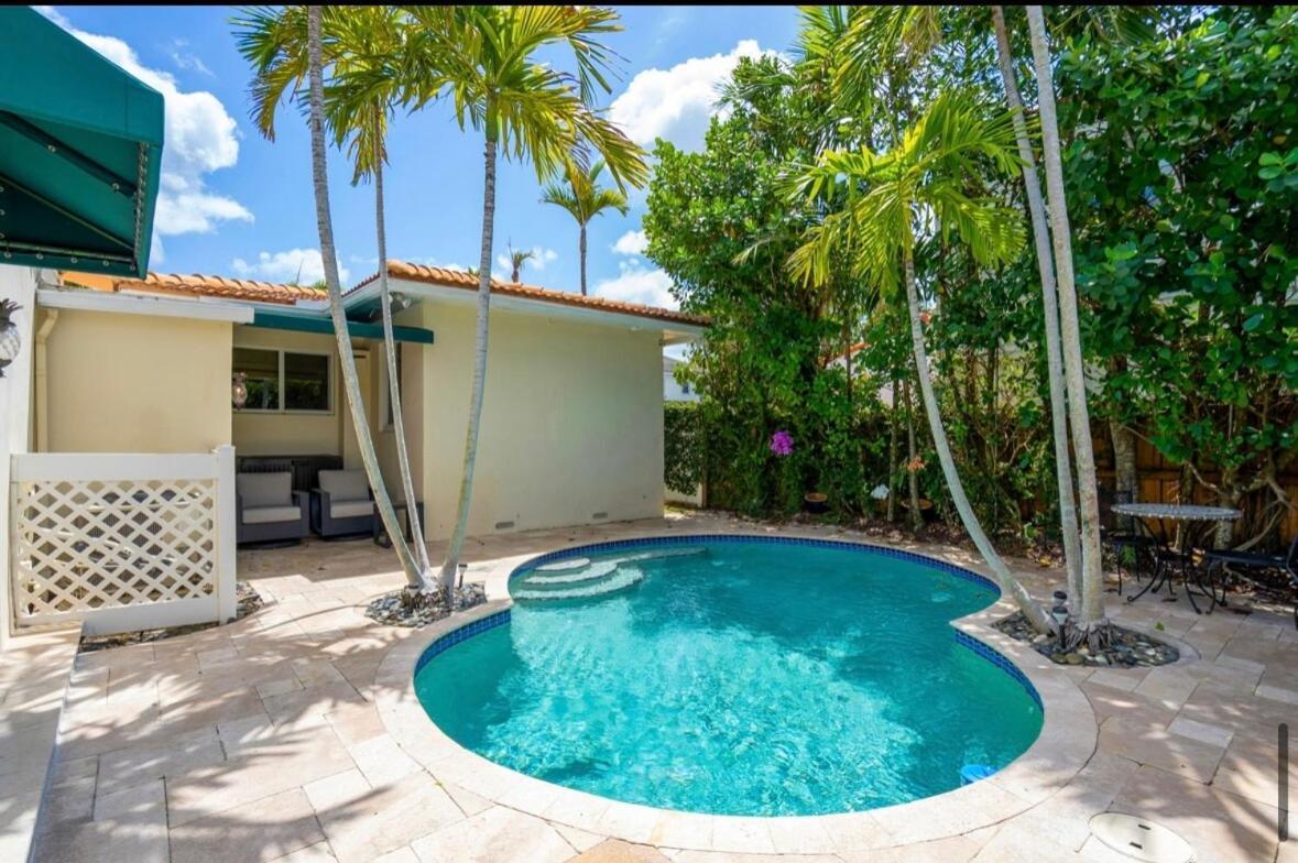 Holiday home 3 Bedroom Victoria Park Pool *