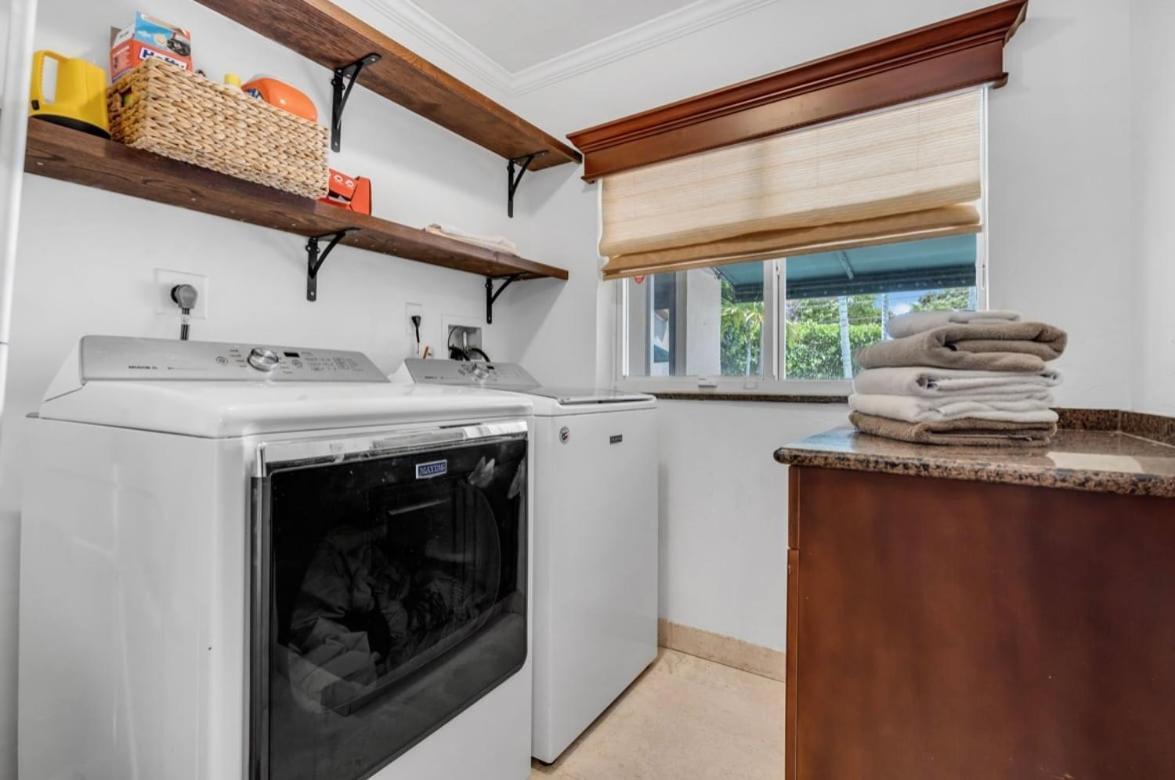 3 Bedroom Victoria Park Pool Fort Lauderdale