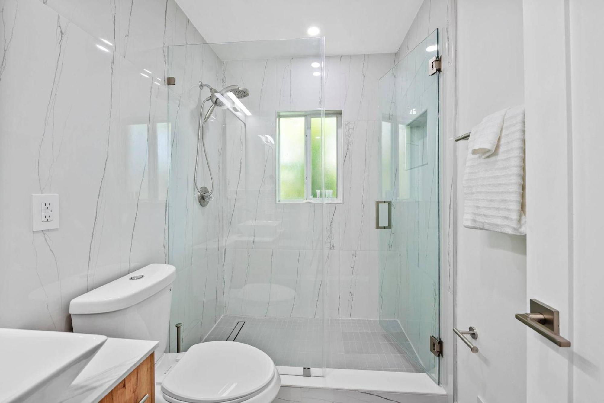Uhost Ai - Stylish Steps From Apartment Fort Lauderdale