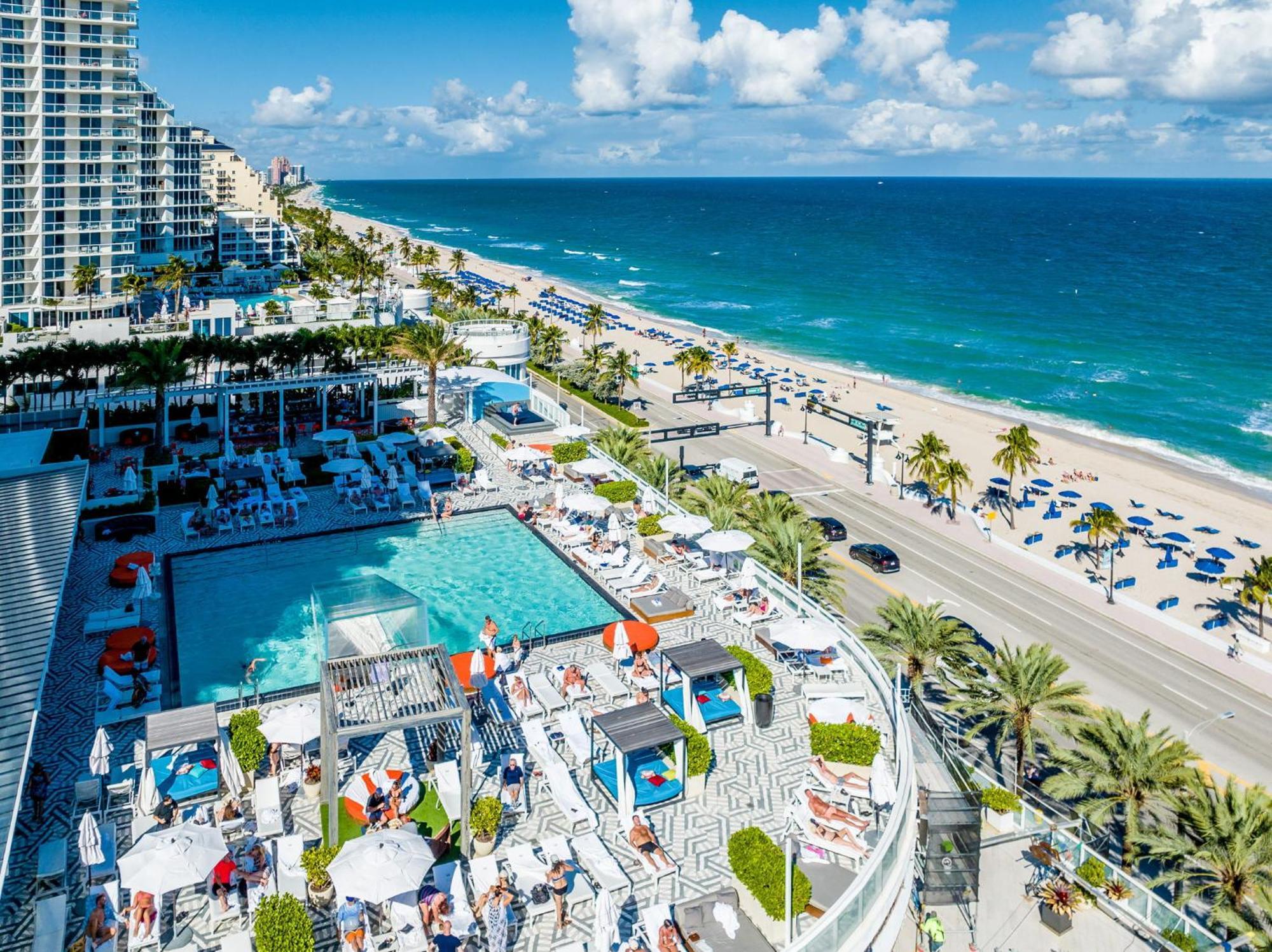 16th Floor Luxury 2 Bedroom - Ocean Views & Luxury *