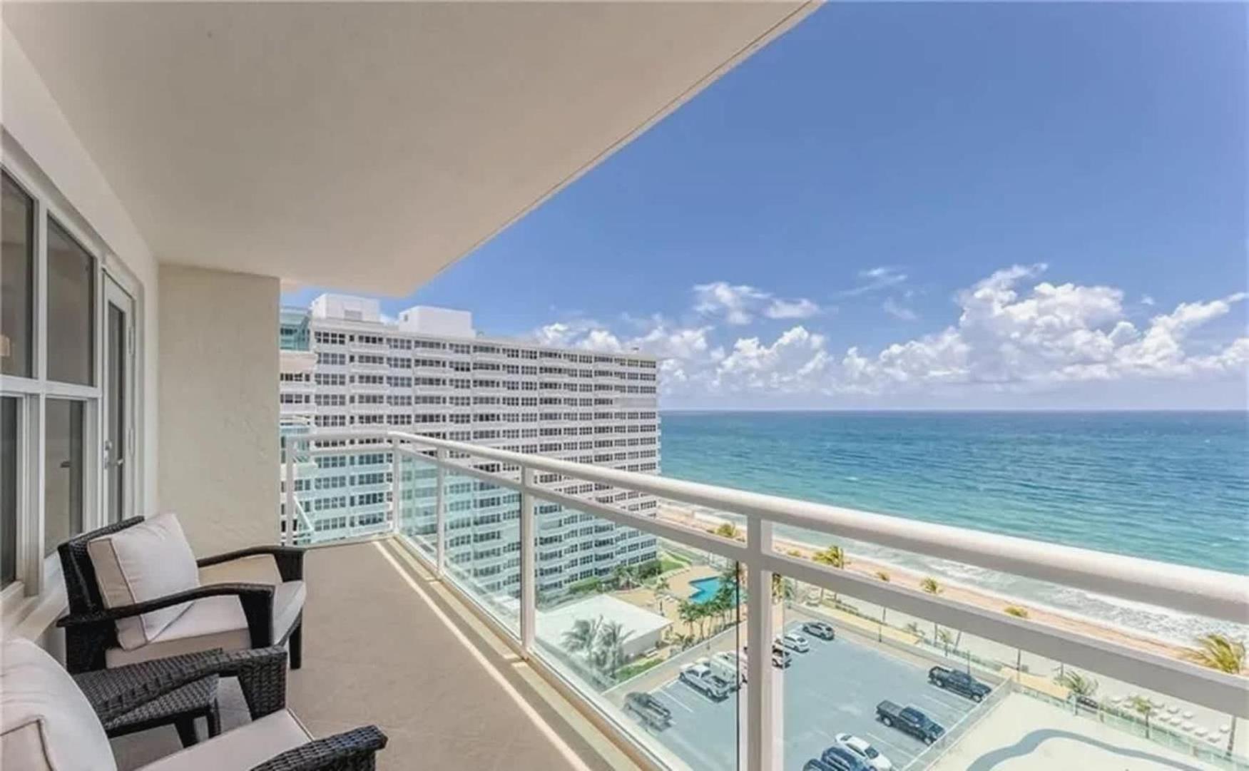 Modern 2-bedroom With Ocean Access *