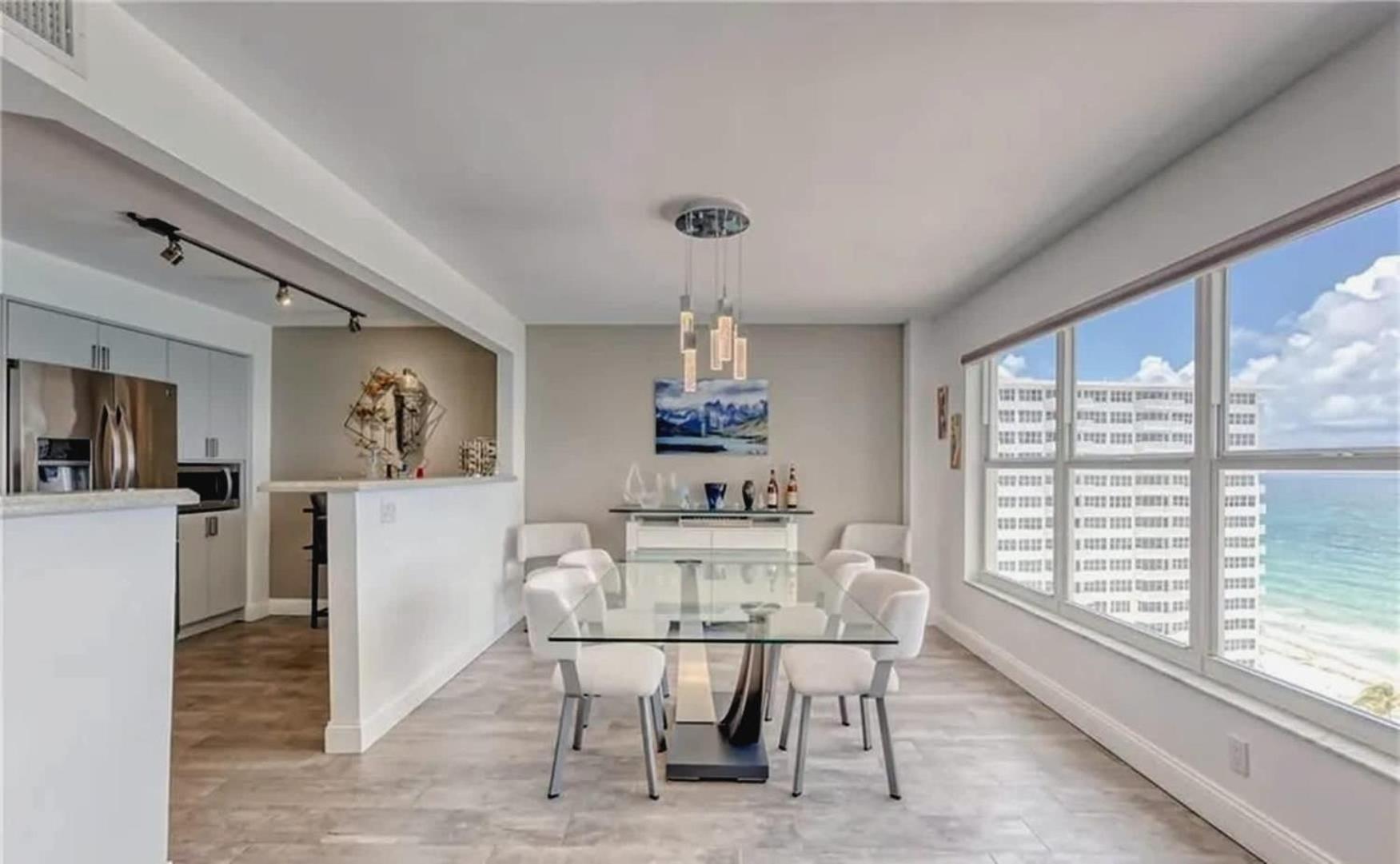Modern 2-bedroom With Ocean Access Apartment Fort Lauderdale