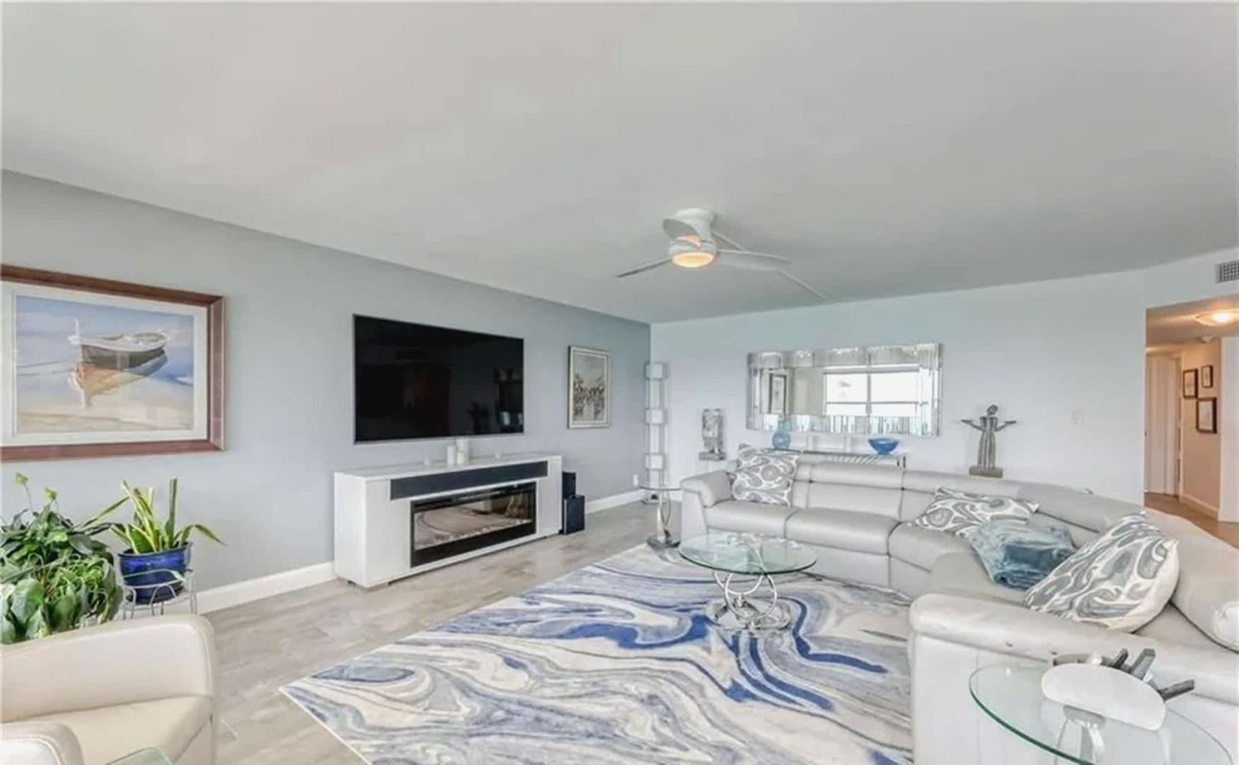 Modern 2-bedroom With Ocean Access Fort Lauderdale