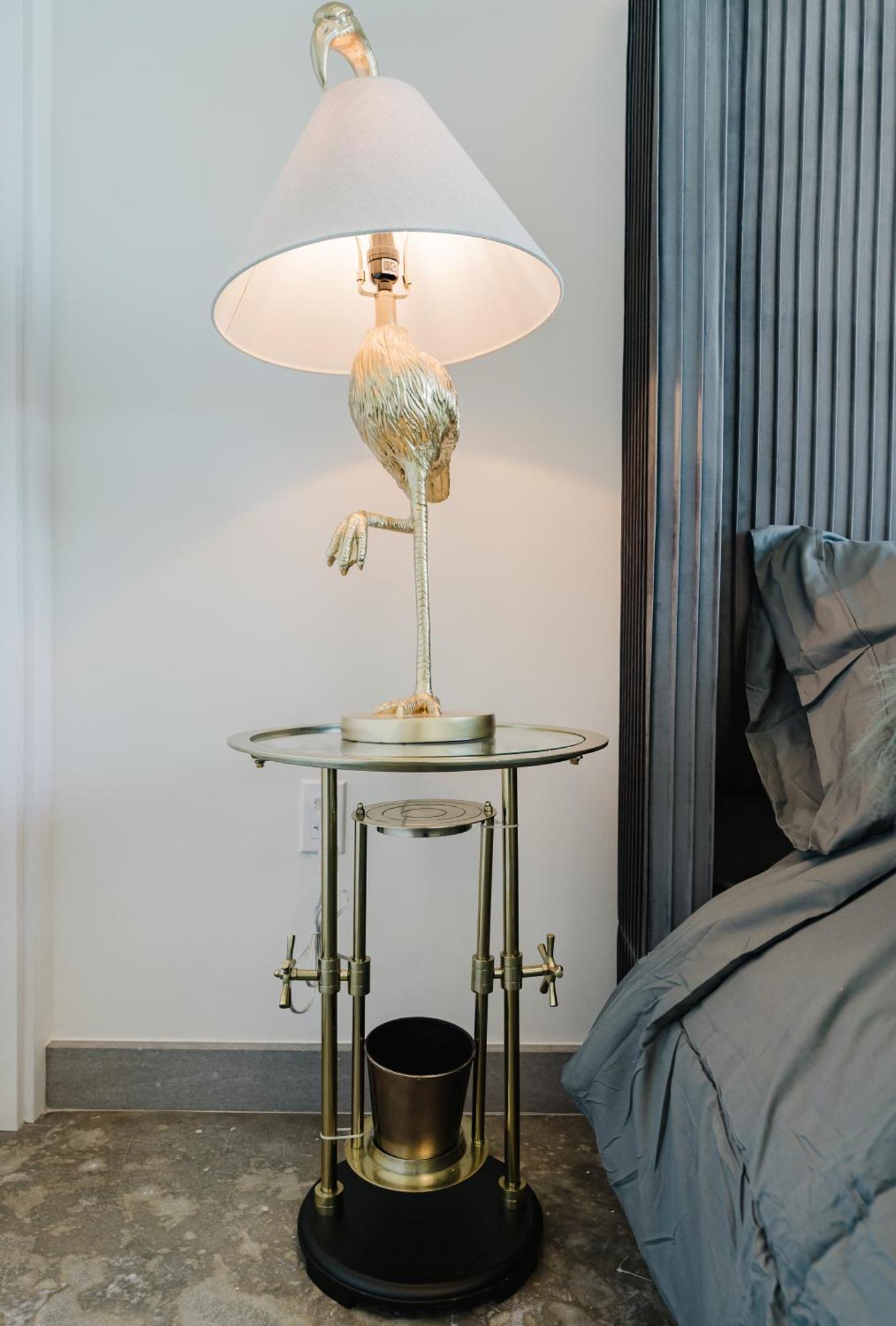 Modern 2br Near Hard Rock With Parking & Gym *
