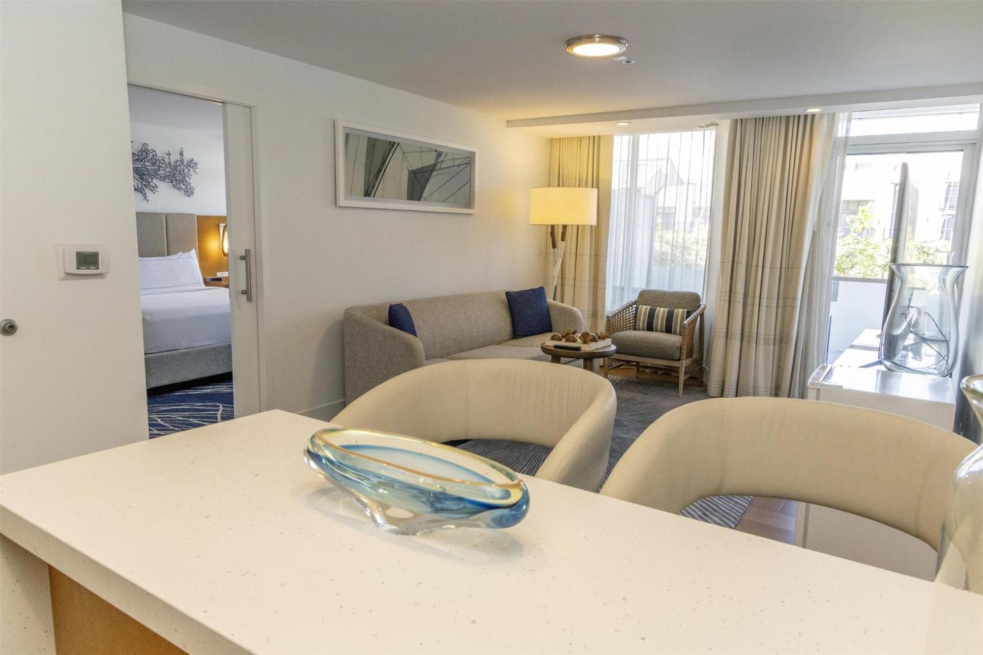Hilton Lauderdale Marina 4*