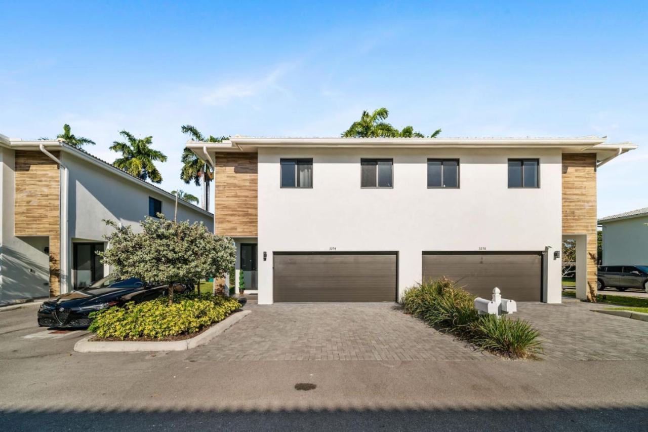 Modern Rocknhome Near Hard Rock And Lauderdale Airport Fort Lauderdale