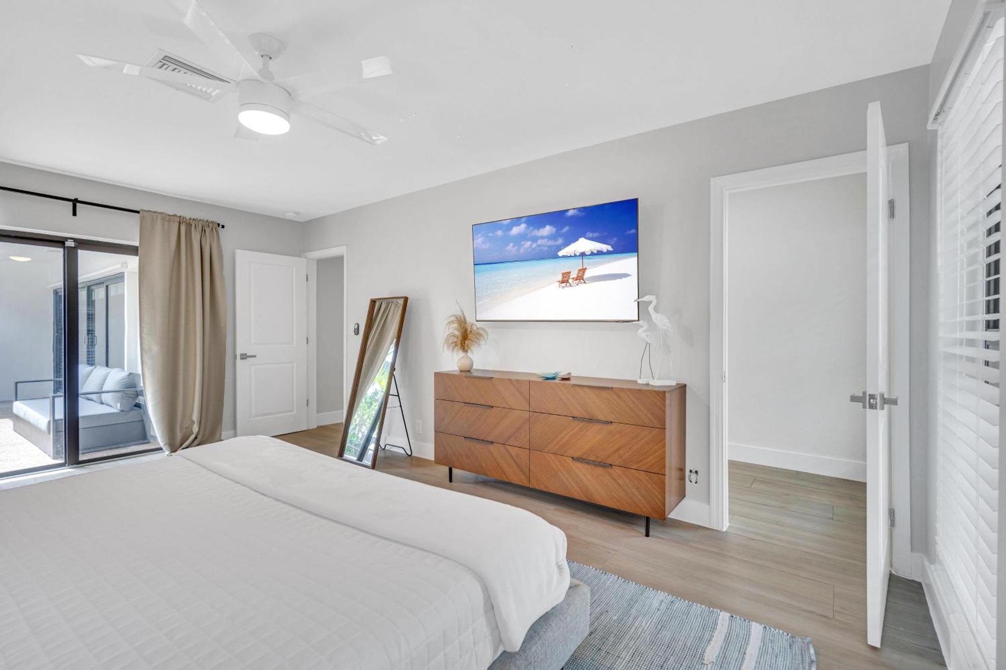 Open Concept Proximity Lush Neighborhood Pearl Key Holiday home