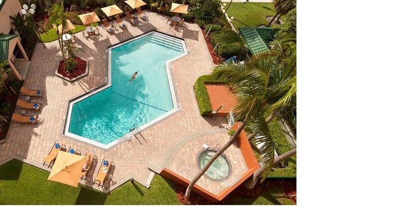 Hotel Courtyard By Marriott Lauderdale East / Lauderdale-by-the-sea Fort Lauderdale