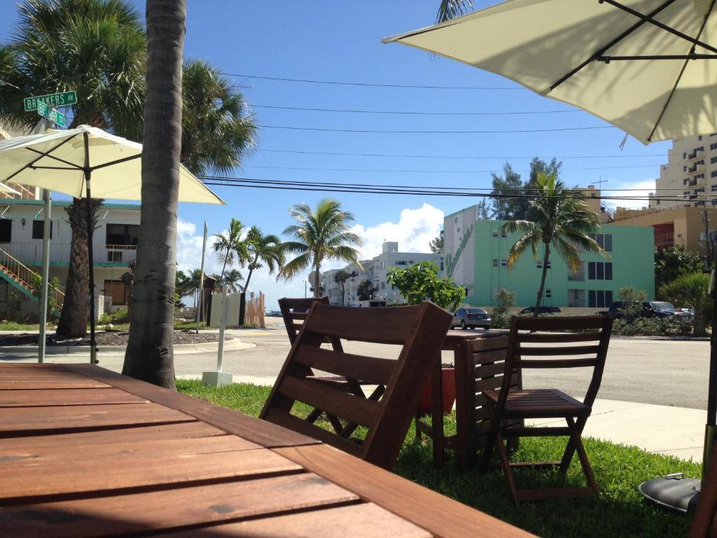 Robindale Suites 3*