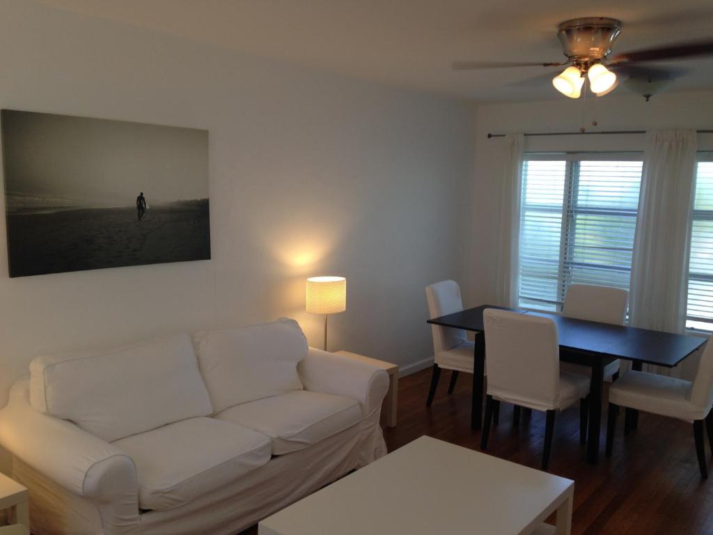 Robindale Suites Hotel 3*