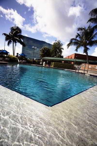 Courtyard By Marriott Lauderdale East / Lauderdale-by-the-sea 3*