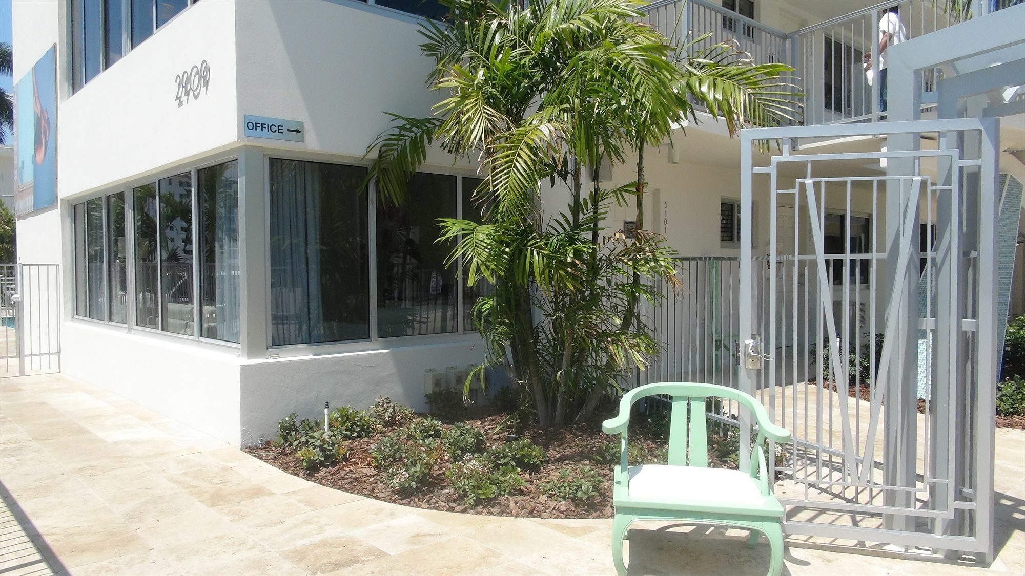 Tranquilo Hotel 3*